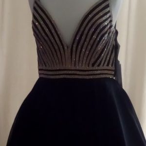 JVN SHORT COCKTAIL/HOMECOMING JVN53392